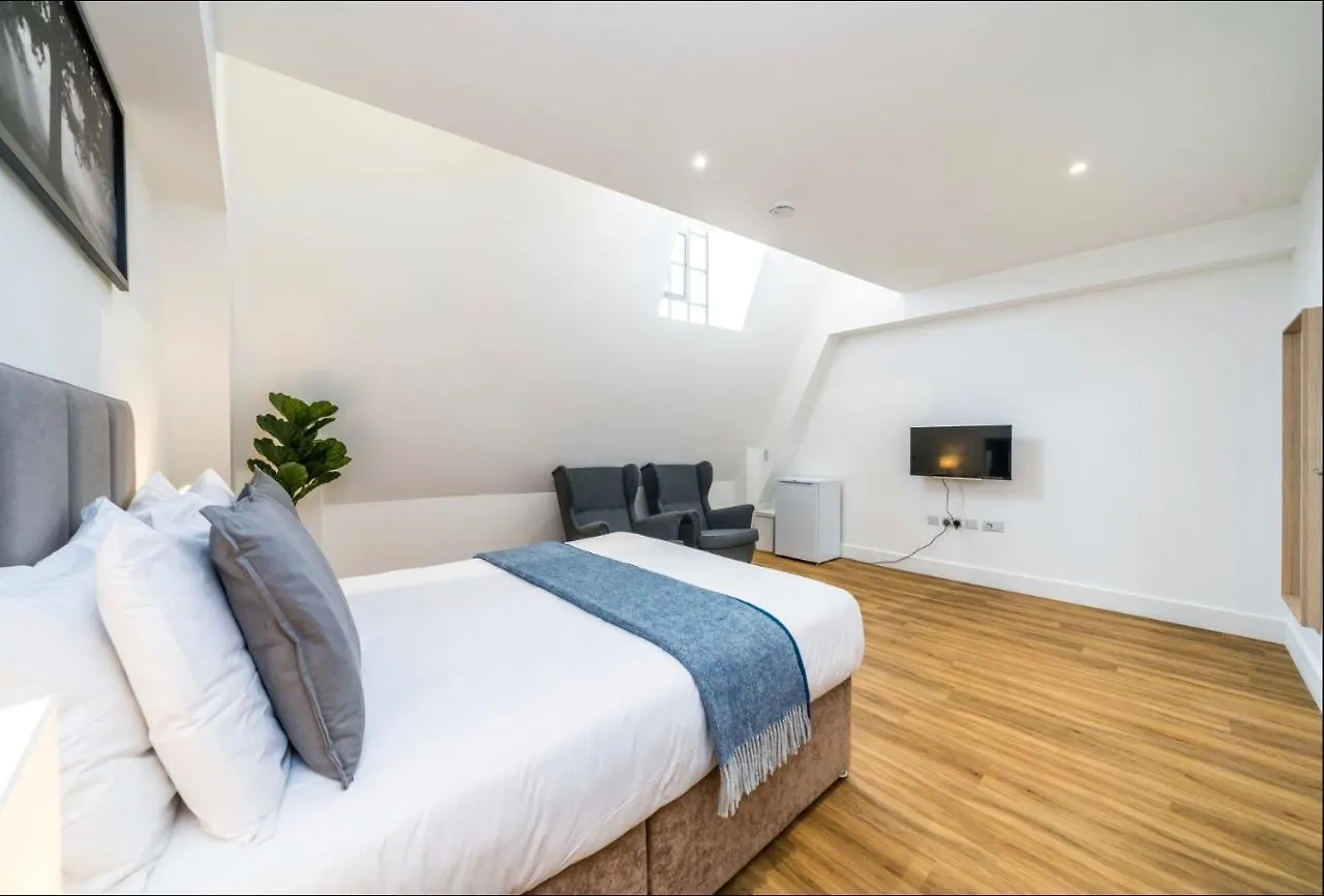 Simple Stay Londyn Hotel