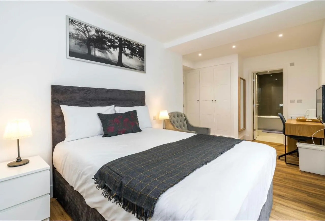 Simple Stay Londra Otel